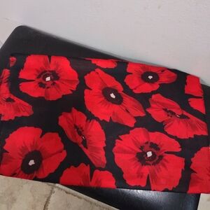 Poppy Scarf